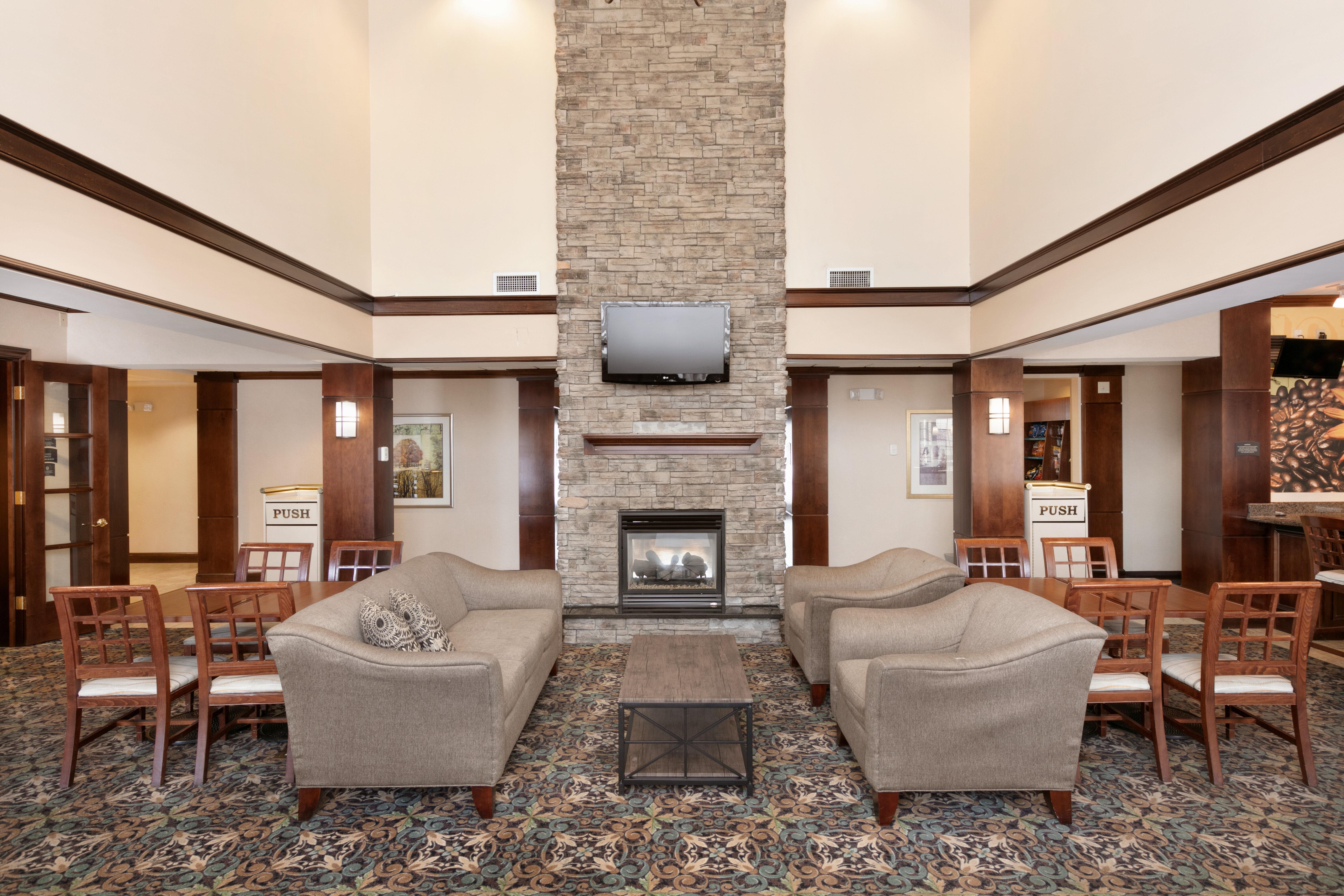 Staybridge Suites Akron-Stow-Cuyahoga Falls By Ihg Eksteriør bilde
